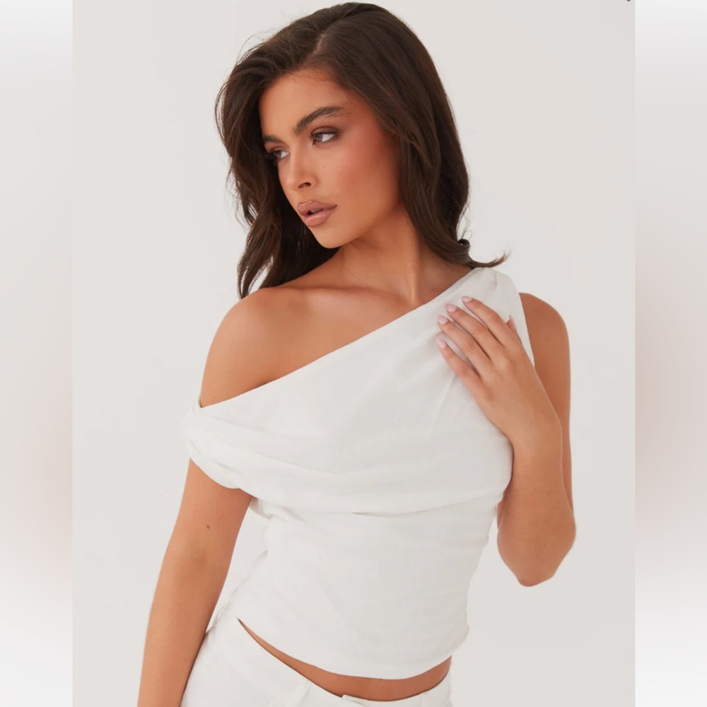 Peppermayo White Off-Shoulder Blouse NWT